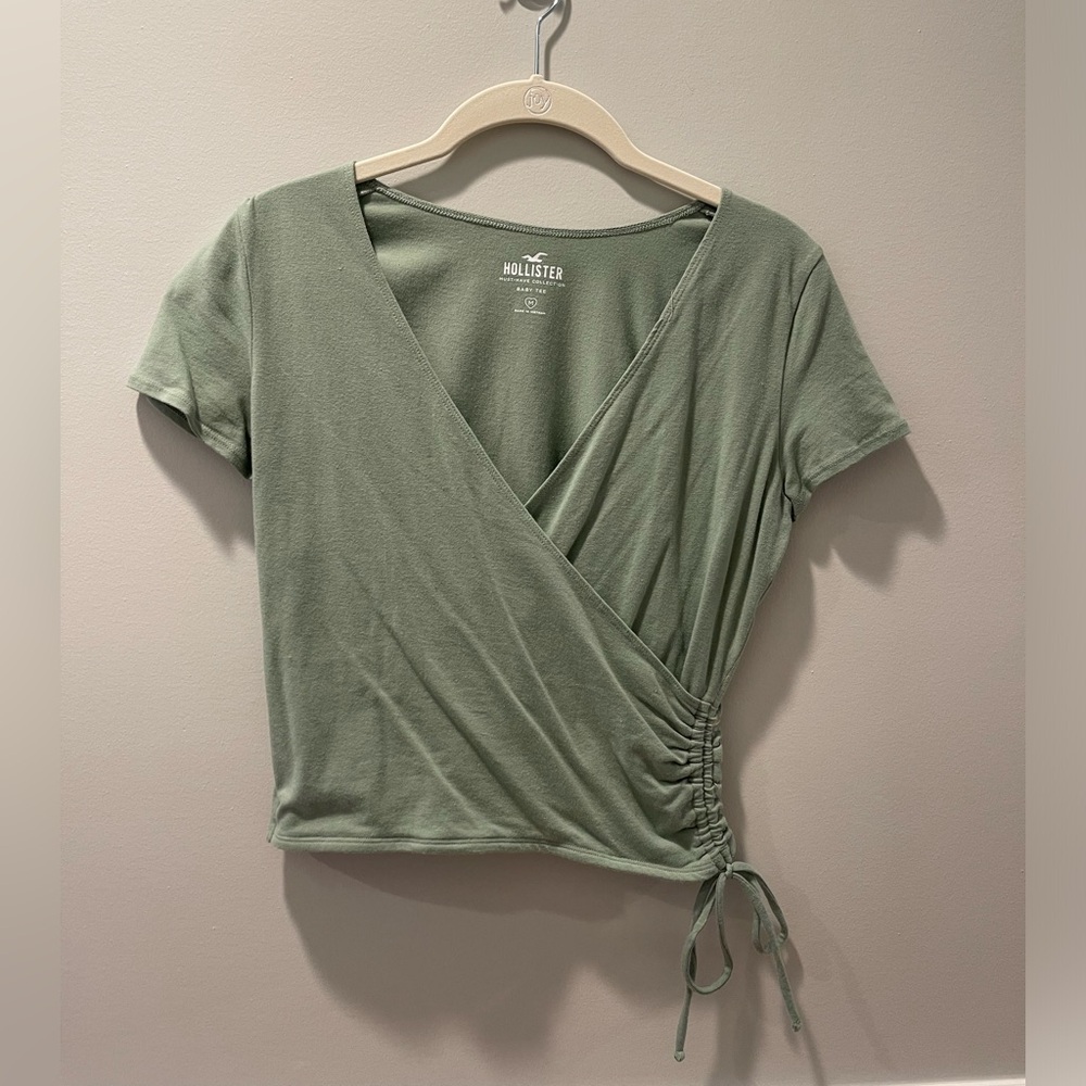 Hollister Green Tied Top, size M